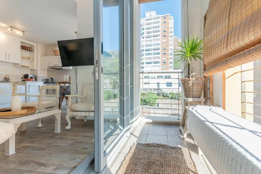 Apartment Melrose Corner Comfort With Mountain Views Cape Town